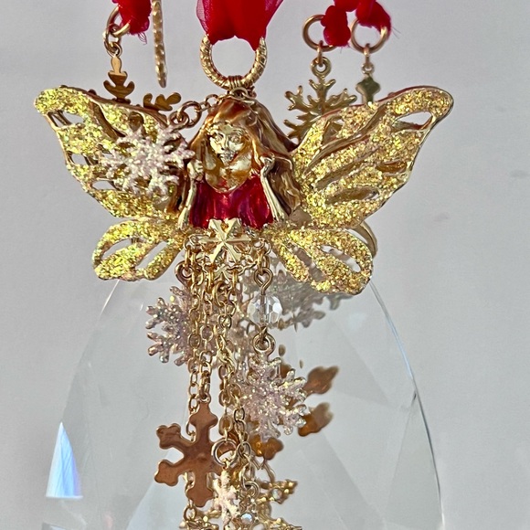 Kirk’s Folly Large Crystal Ornament - Picture 2 of 4